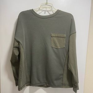 Wild Fable Shirt. Size Medium. Green